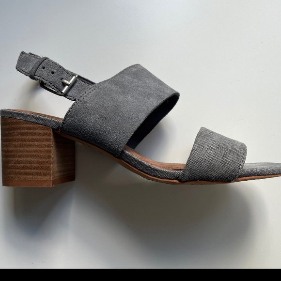 TOMS Poppy Sandals - Picture 3 of 4